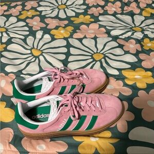 Adidas platform gazelle